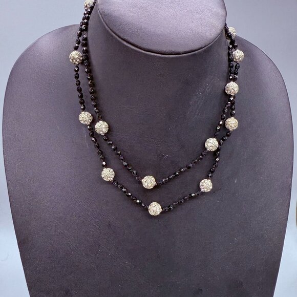 Black Faceted Beaded Clear Rhinestone Station Long Necklace Silver Tone - Picture 4 of 8